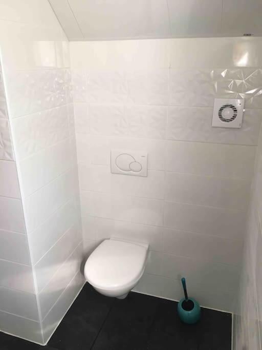 Logement Independant,Calme A 2 Pas Du Centre Ville ラニオン エクステリア 写真